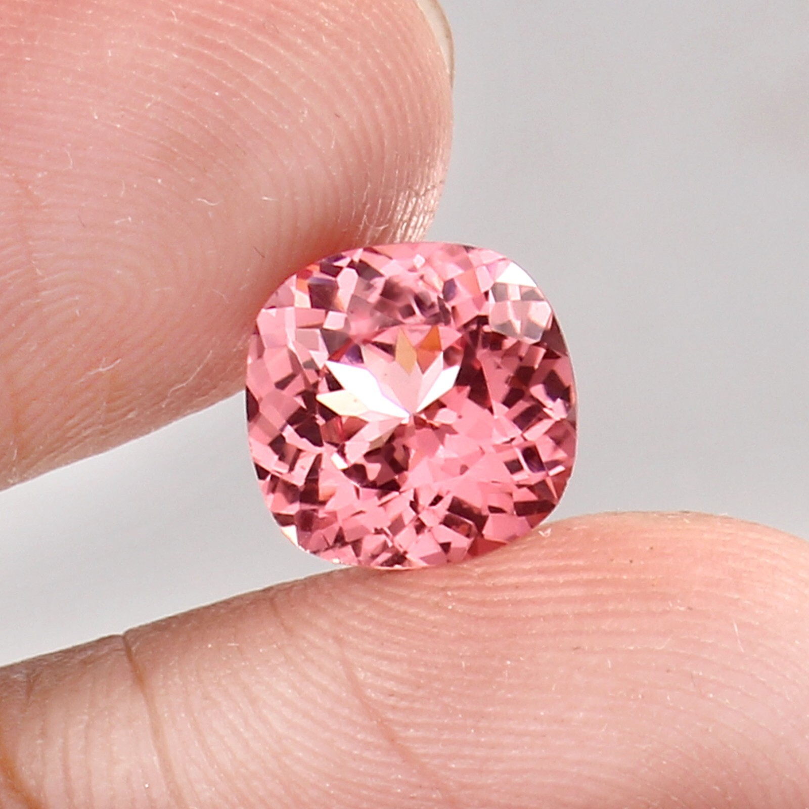 AAA Natural Ceylon Padparadscha Sapphire Loose Cushion Cut Gemstone 8x8 MM