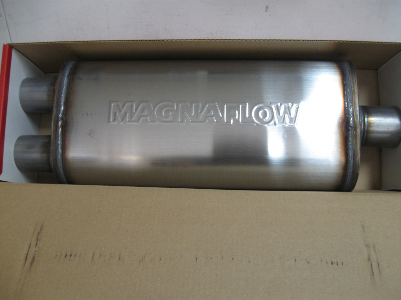 Magnaflow 12258 Exhaust Muffler 2.5\