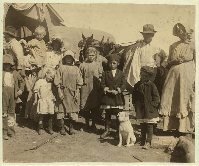 Photo:McKinney Texas 1913 Cotton Pickers Family Wagon Group Children