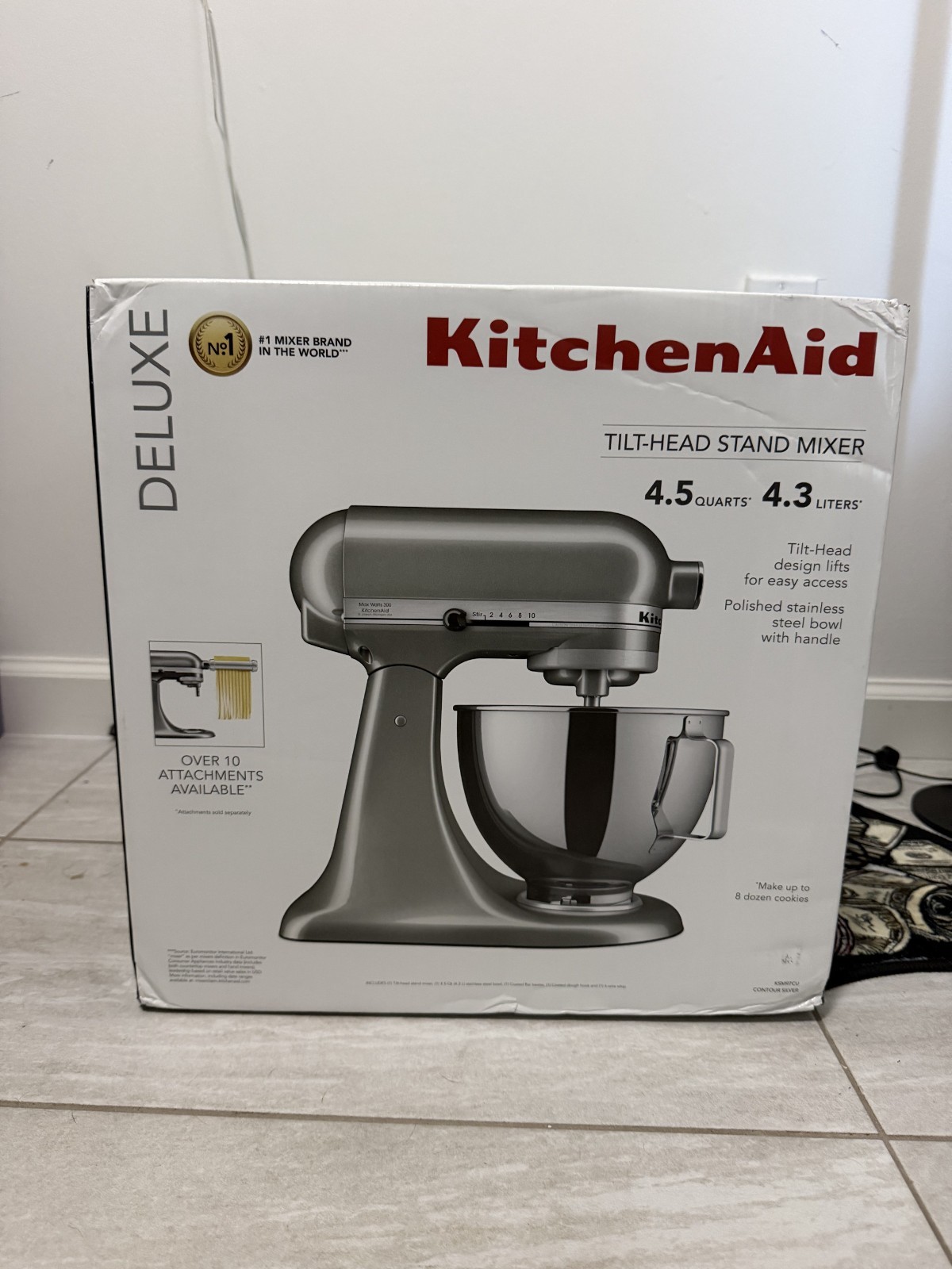 KitchenAid Deluxe Stand Mixer 4.5 qt - Contour Silver OPEN BOX, never used KitchenAid Deluxe Stand Mixer 4.5 qt - Contour Silver OPEN BOX, never used