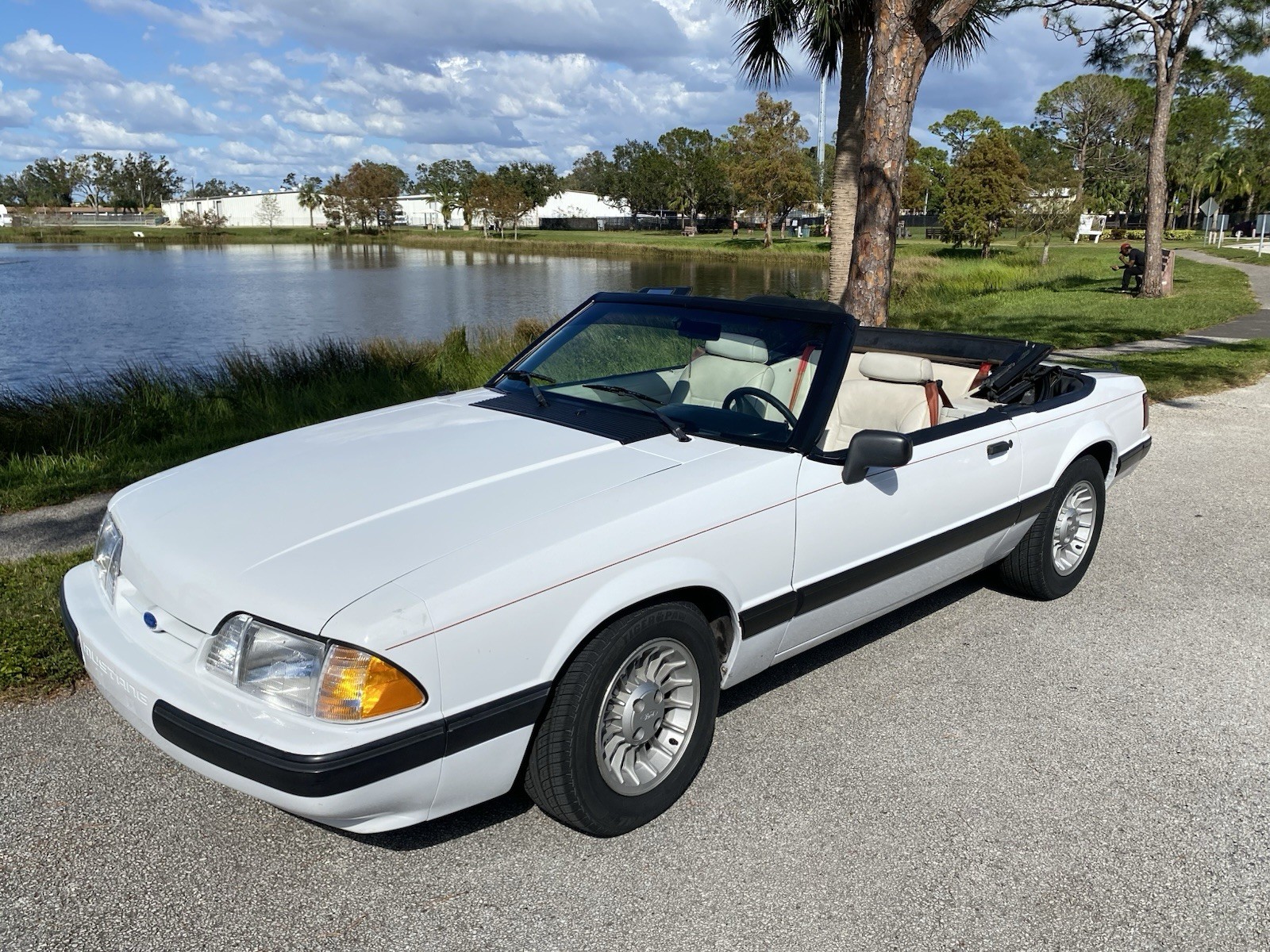 1990 Ford Mustang LX
