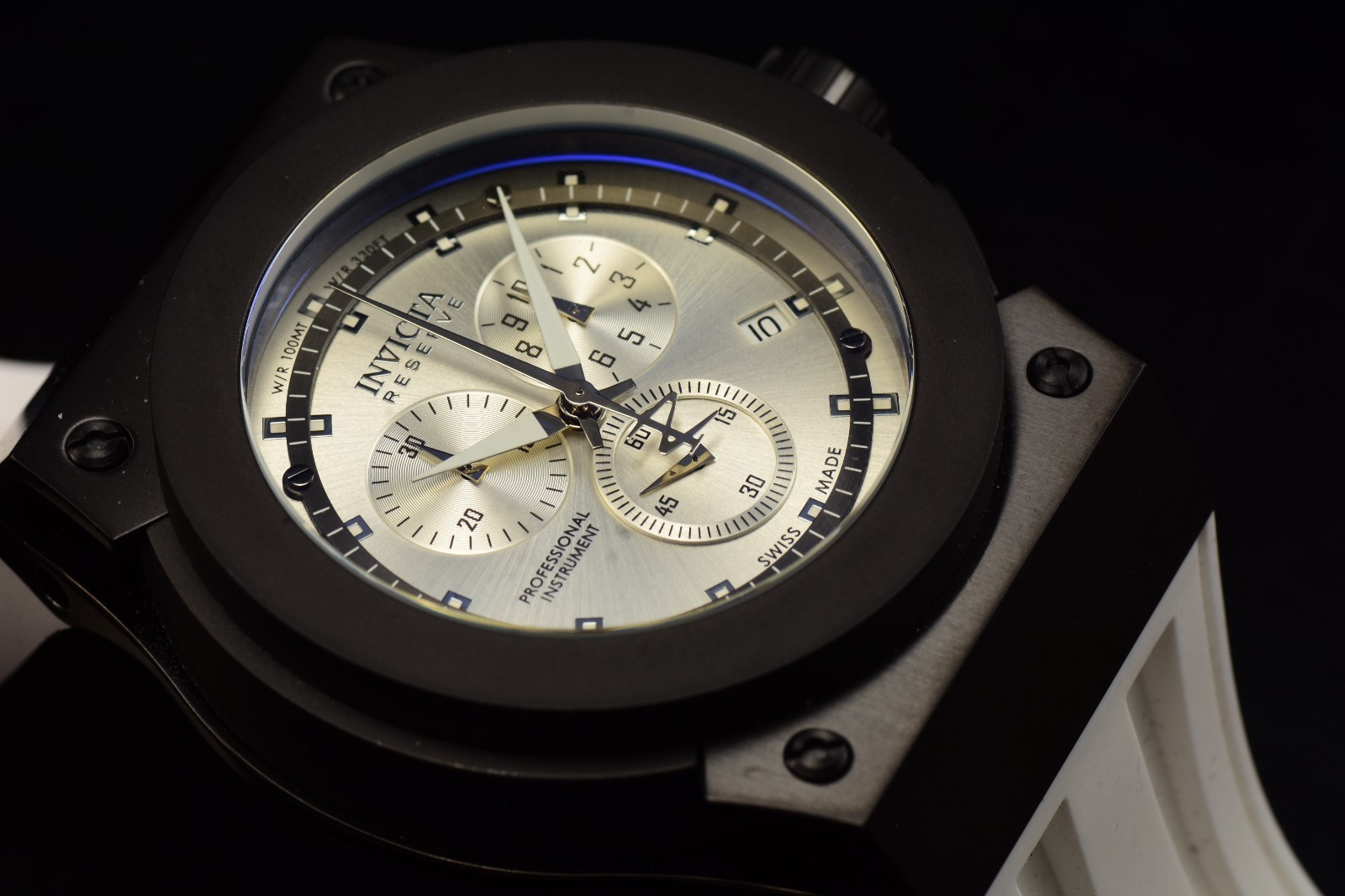 Invicta Mens Reserve AKULA SWISS MADE 52mm Antique Silver Dial Quartz Watch
