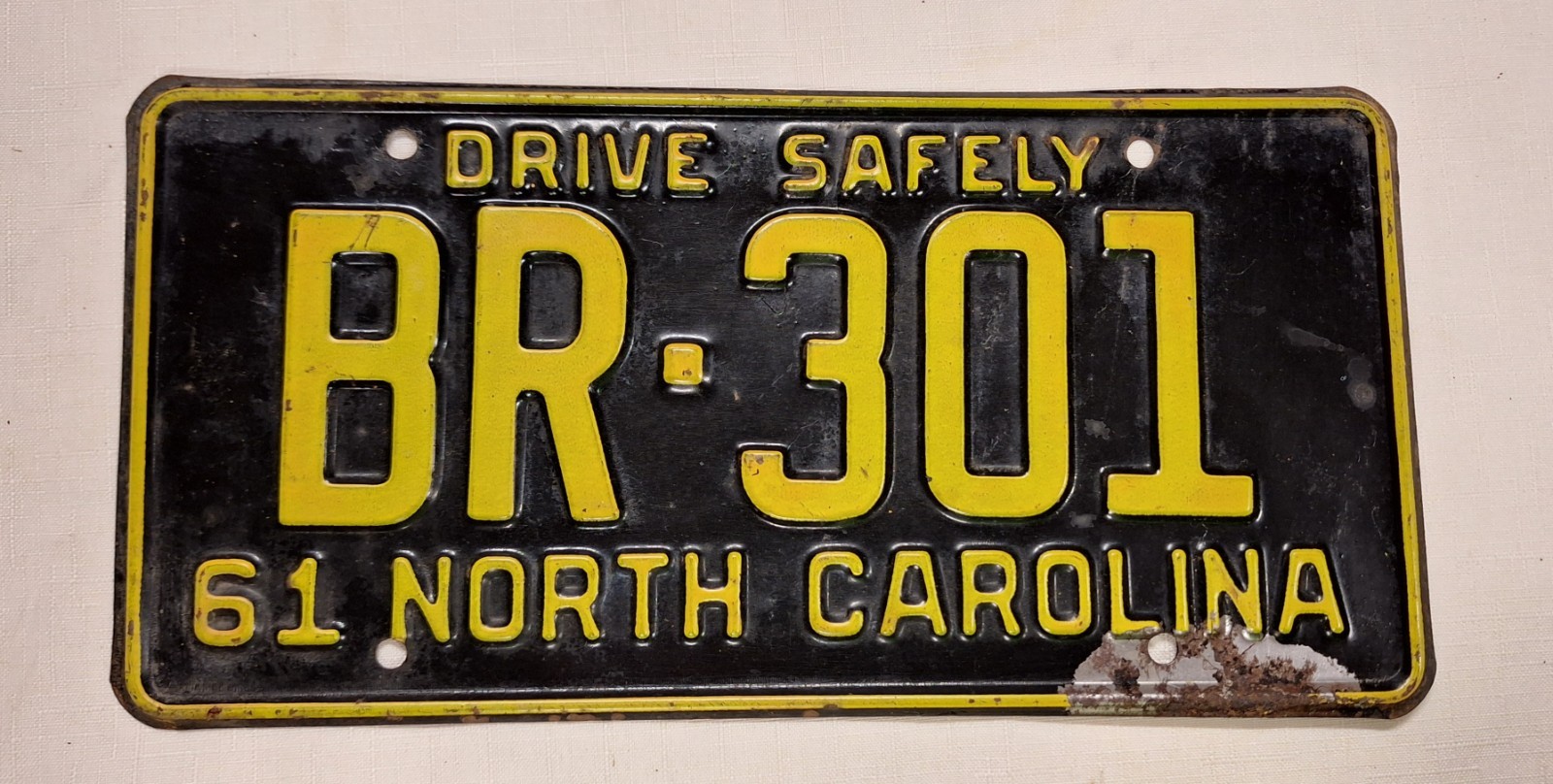 Vintage 1961 North Carolina License Plate Tag #BR-301 Original Collectable