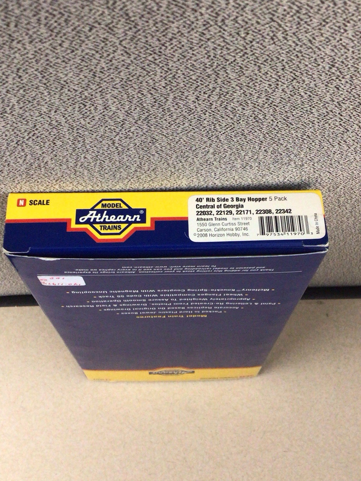 Athearn N Scale  40’  Rib Side 3 Bay Hopper Central of Georgia 5 pack. Set 2
