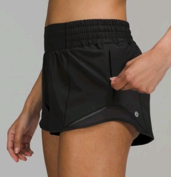 Lululemon Hotty Hot Black 2.5” Running Athletic Lined Shorts Size 2 Lululemon Hotty Hot Black 2.5” Running Athletic Lined Shorts Size 2