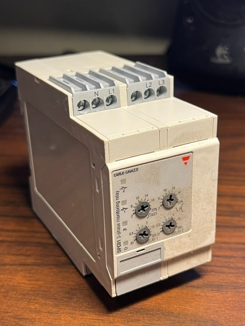 Open box - CARLO GAVAZZI DPC01DM48 PHASE MONITORING RELAY-FREE SHIPPING
