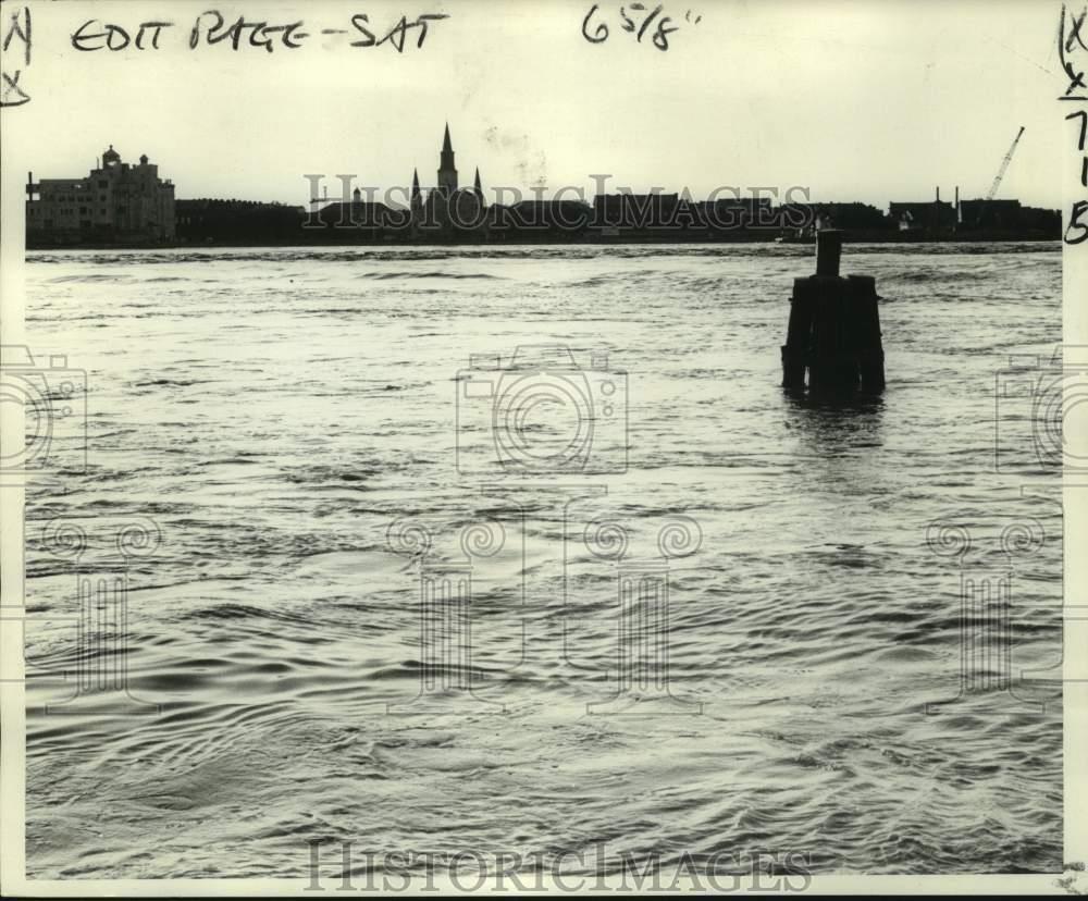 1973 Press Photo View across the Mississippi River. - nox33371
