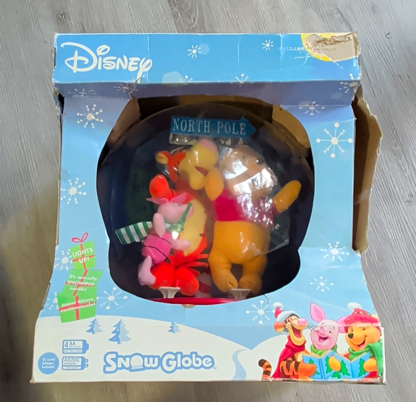 Vintage 2005 Gemmy Disney Winnie The Pooh Musical Snow Globe Snow NIB