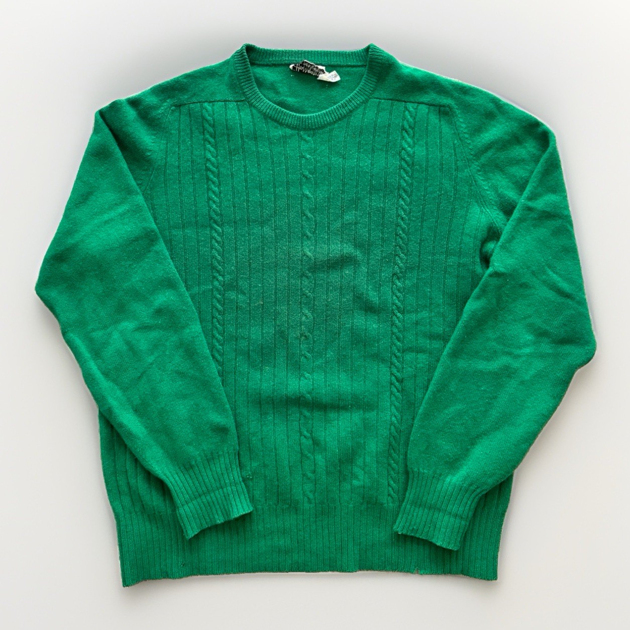 Vintage Harrod’s Cable Knit Sweater 100% Pure Cashmere Green Size 42 / 107cm Vintage Harrod’s Cable Knit Sweater 100% Pure Cashmere Green Size 42 / 107cm