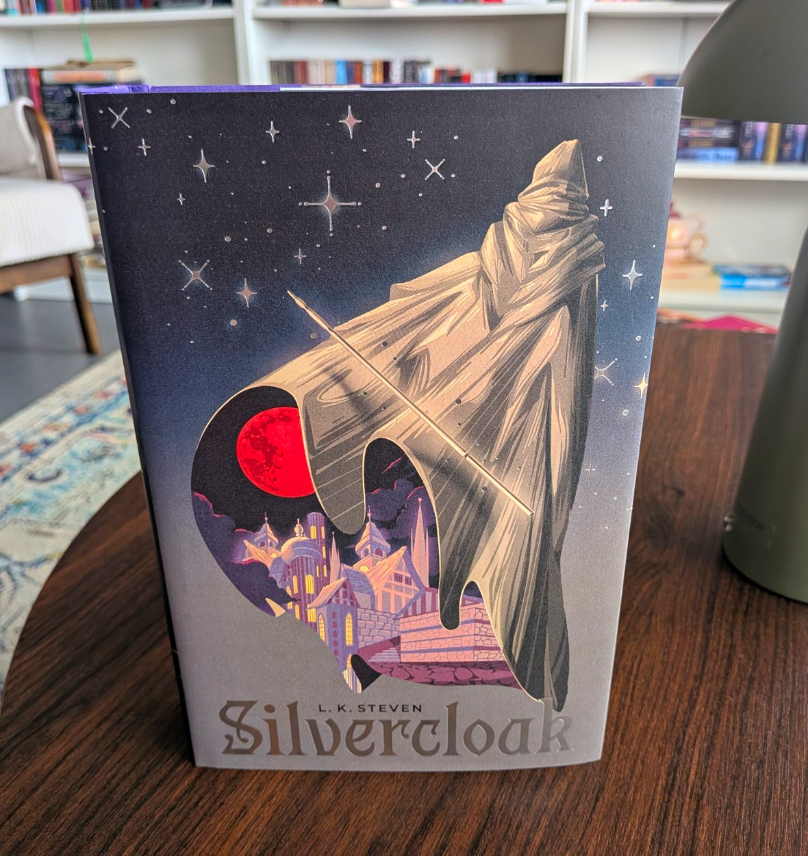 L. K. Steven Silvercloak FairyLoot Exclusive Edition (SIGNED) L. K. Steven Silvercloak FairyLoot Exclusive Edition (SIGNED)