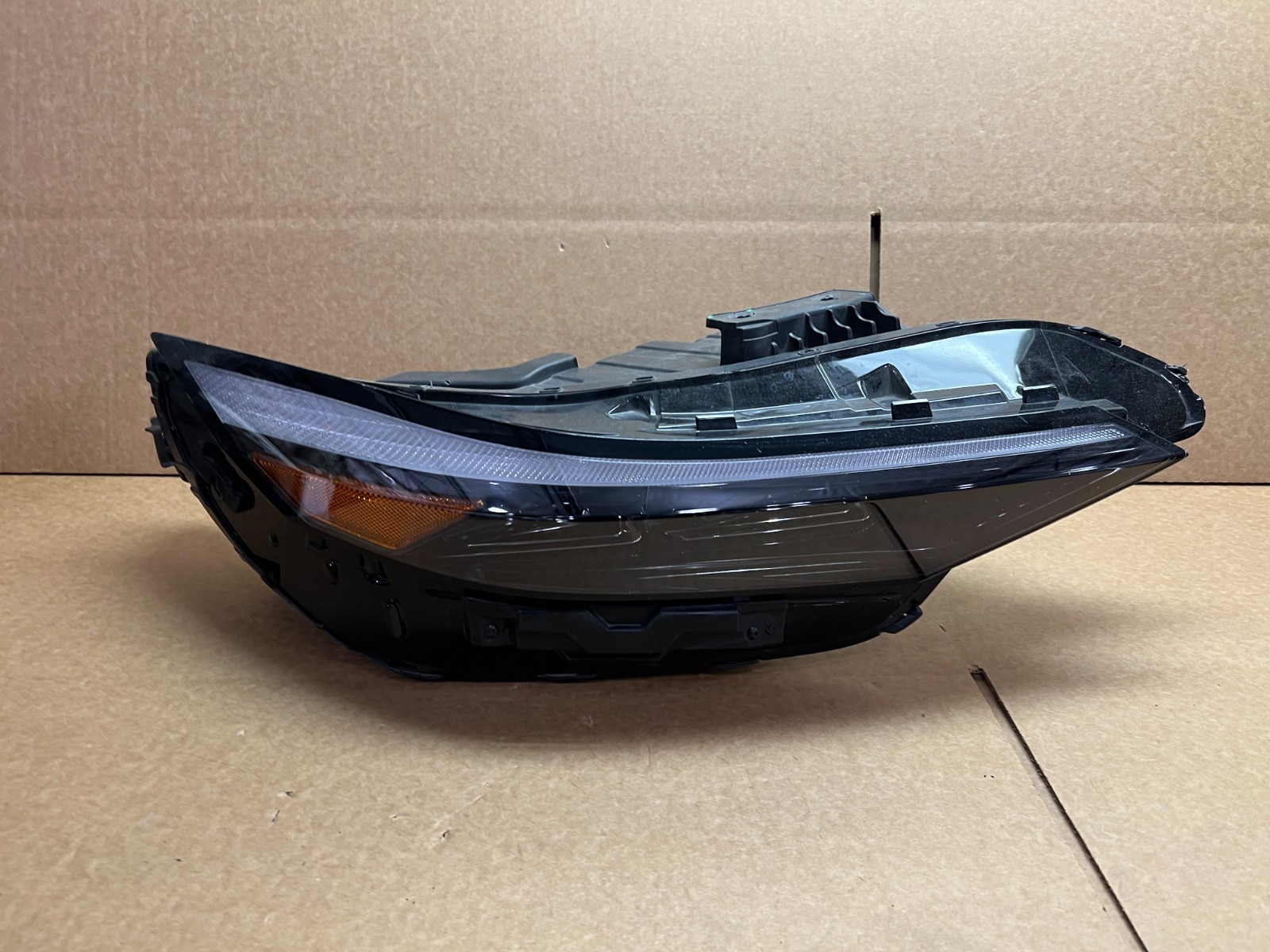 OEM 2024-2026 HYUNDAI ELANTRA LED HEADLIGHT PROJECTOR STYLE RIGHT RH OEM 2024-2026 HYUNDAI ELANTRA LED HEADLIGHT PROJECTOR STYLE RIGHT RH