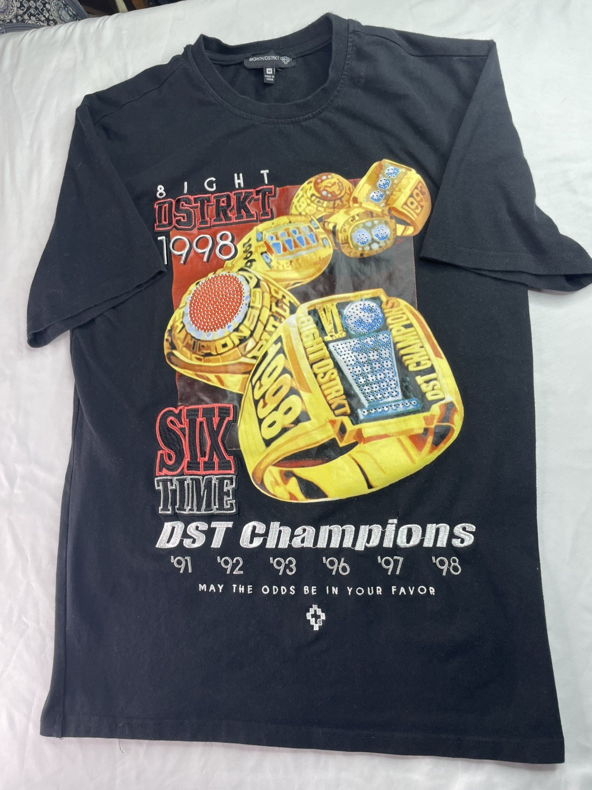 Vtg 1998 8IGHT DSTRKT Chicago Bulls Rings 6 Time NBA Champ T Shirt Size M READ Vtg 1998 8IGHT DSTRKT Chicago Bulls Rings 6 Time NBA Champ T Shirt Size M READ