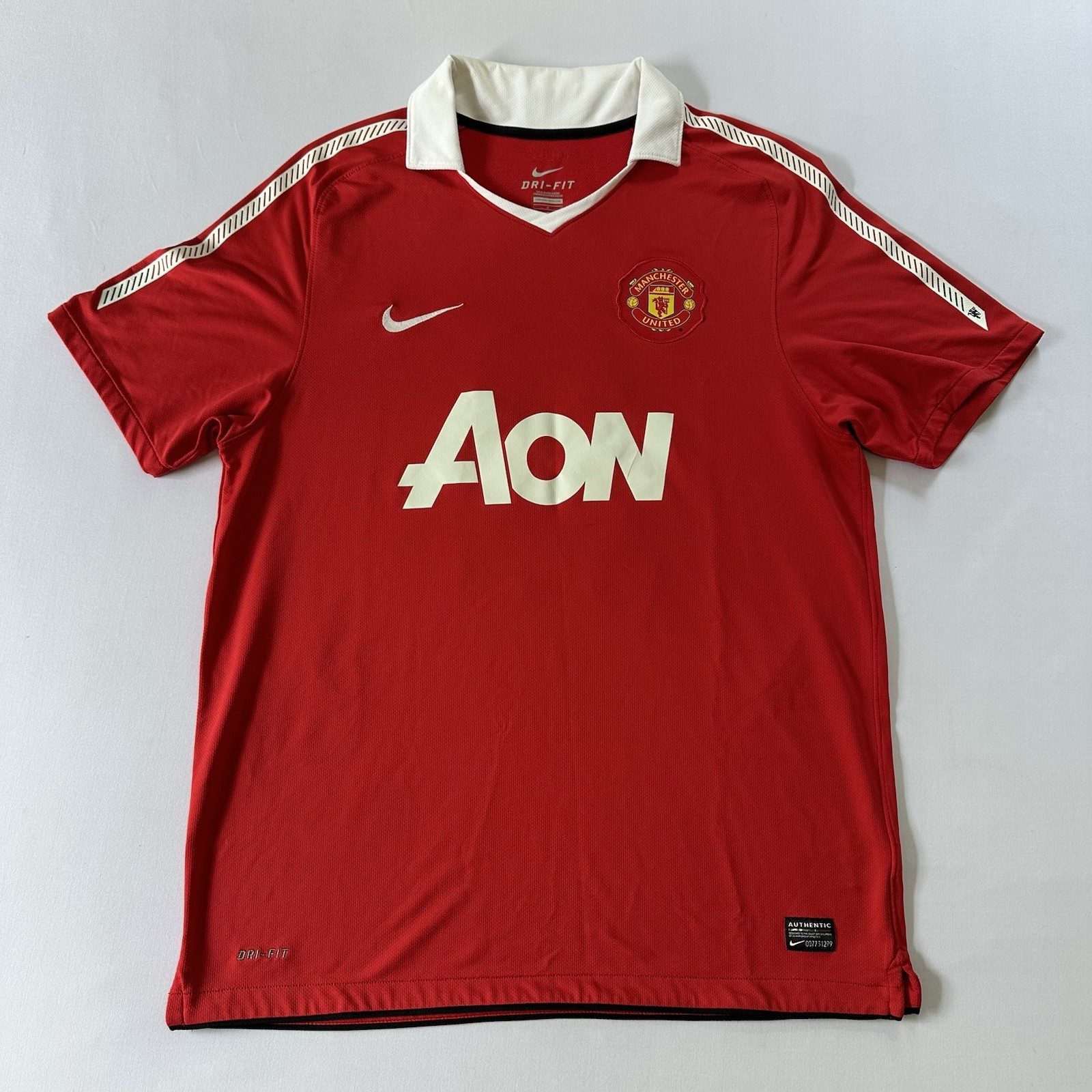 2010-11 Manchester United Ryan Giggs #11 Nike Home Jersey Shirt Large EPL
