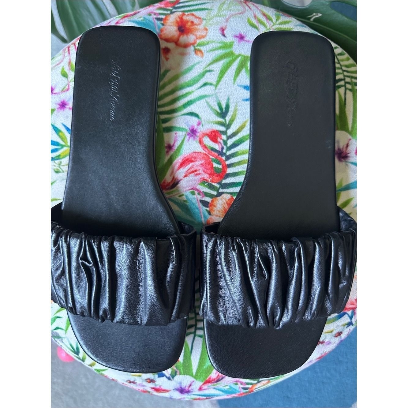 Saks Fifth Avenue Black Ruched Leather Slide Sandals Flat Minimalist Shoes 9 40