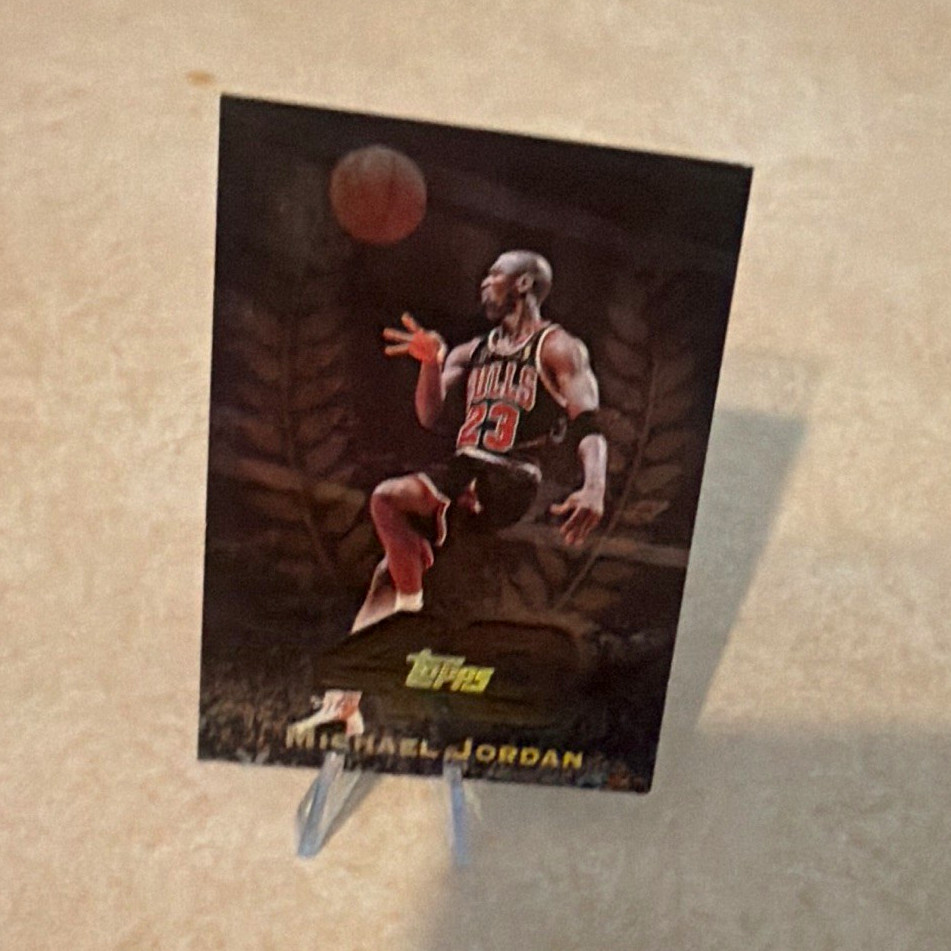 Topps 1997-98 Topps 40 Insert Michael Jordan Chicago Bulls #T40-5 Topps 1997-98 Topps 40 Insert Michael Jordan Chicago Bulls #T40-5