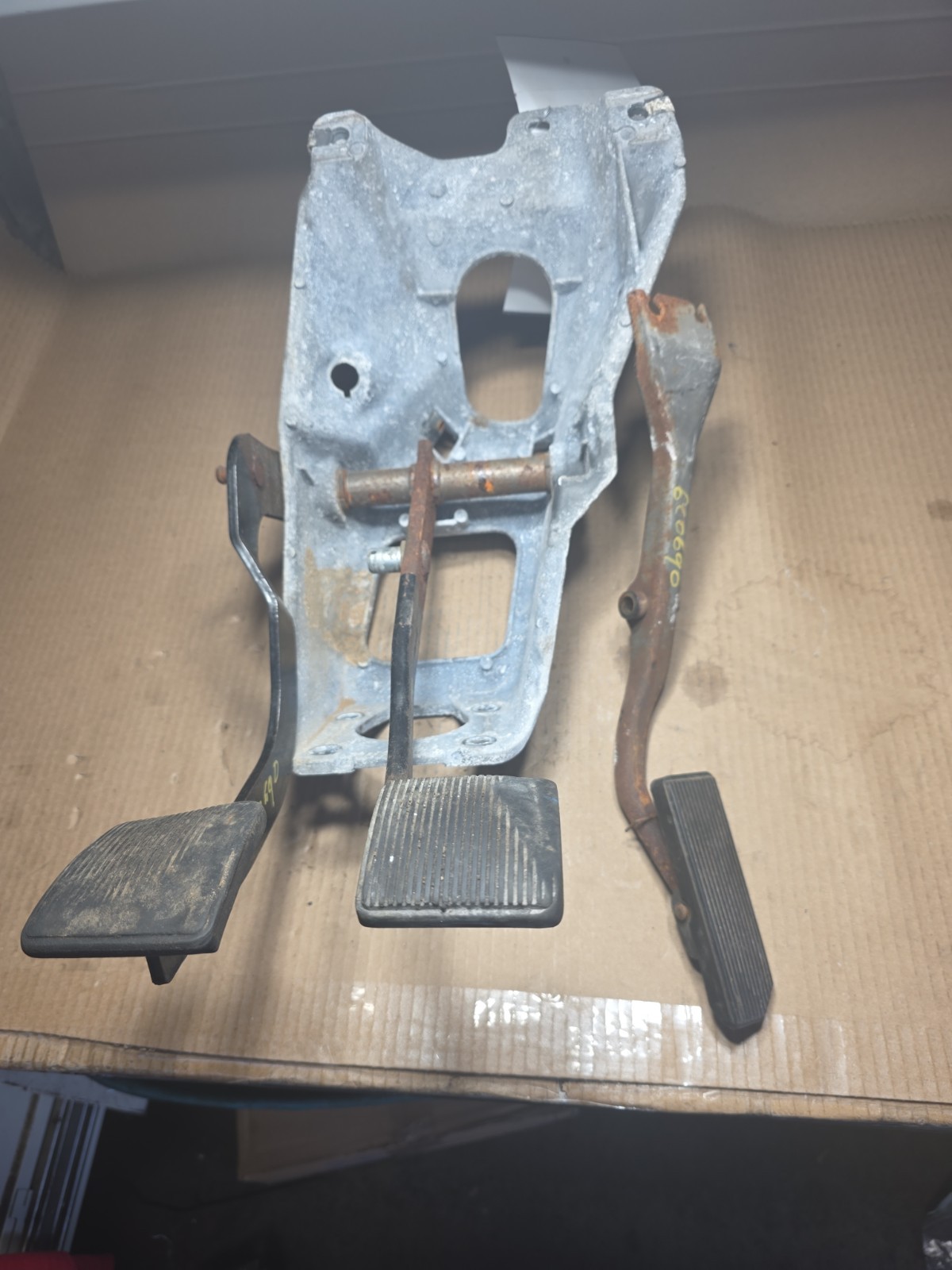 1988-1994 Ford Ranger Manual Transmission Clutch Brake & Gas Pedal Assembly 1988-1994 Ford Ranger Manual Transmission Clutch Brake & Gas Pedal Assembly