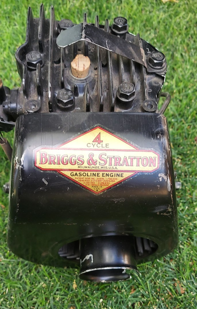 Vintage 1950s-1948 Briggs & Stratton Model N Gas Engine Sears (Model 500.301119)