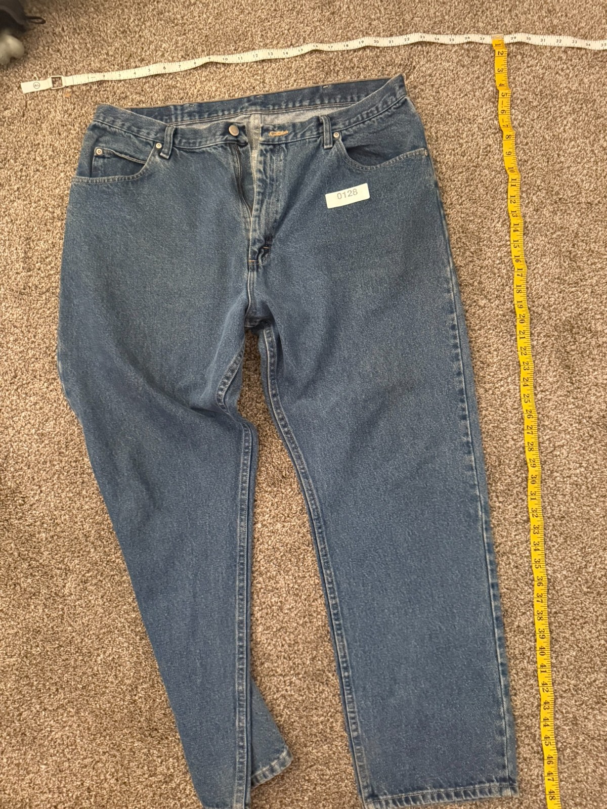 VTG Wrangler Men\'s 40x32 Blue Jeans 36001AI Classic Five Pocket Denim