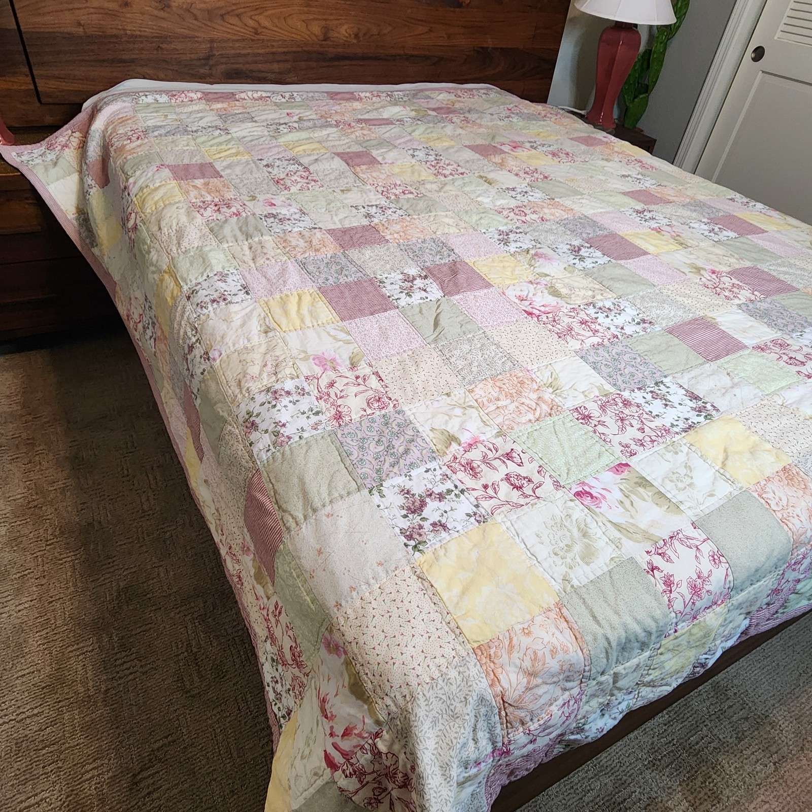 Vtg Farmhouse Heirloom Hand Quilted Block Patchwork Floral Gingham 87x86 Queen