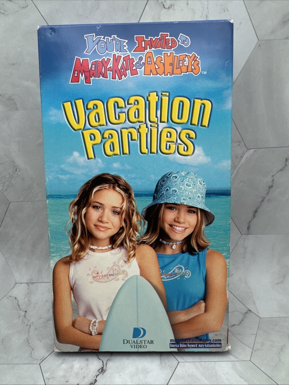 You\'re Invited to Mary Kate & Ashley\'s Vacation Parties VHS RARE SLIPCOVER WB FS