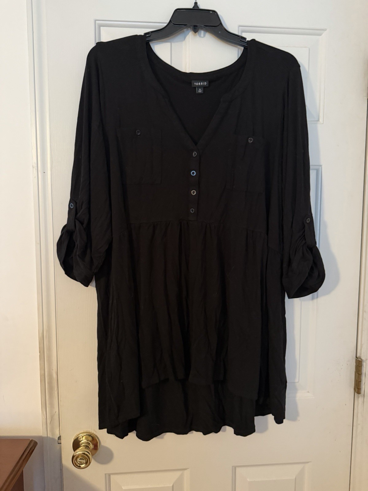 Women’s Plus 5X Torrid 28W Black Long Top Shirt