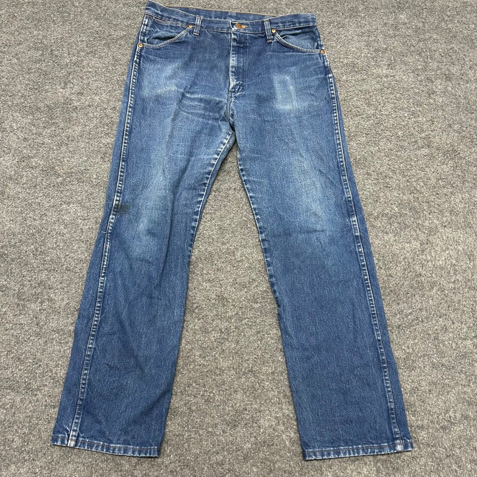Wrangler Jeans Mens Size 34x32 Blue Cowboy Cut Straight Leg Denim 13MWZPW Good