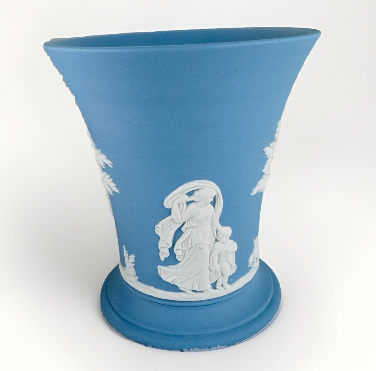 VTG 1978 Wedgwood Jasperware Blue Trumpet Vase 3.75” Classical Relief England