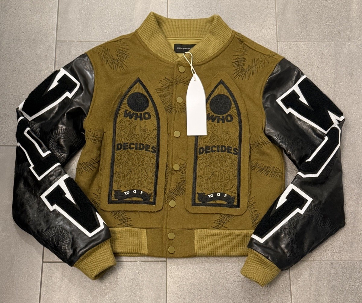Who Decides War Namesake Varsity Jacket Men\'s Medium Olive Green Streetwear