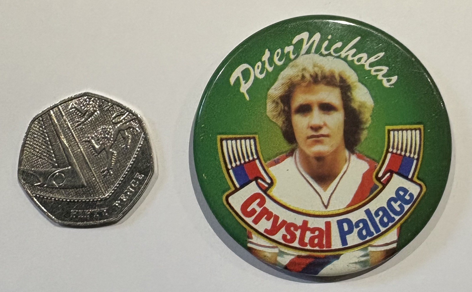 Superb Rare Crystal Palace Lapel Pin Badge Large Peter Nicholas Superb Rare Crystal Palace Lapel Pin Badge Large Peter Nicholas