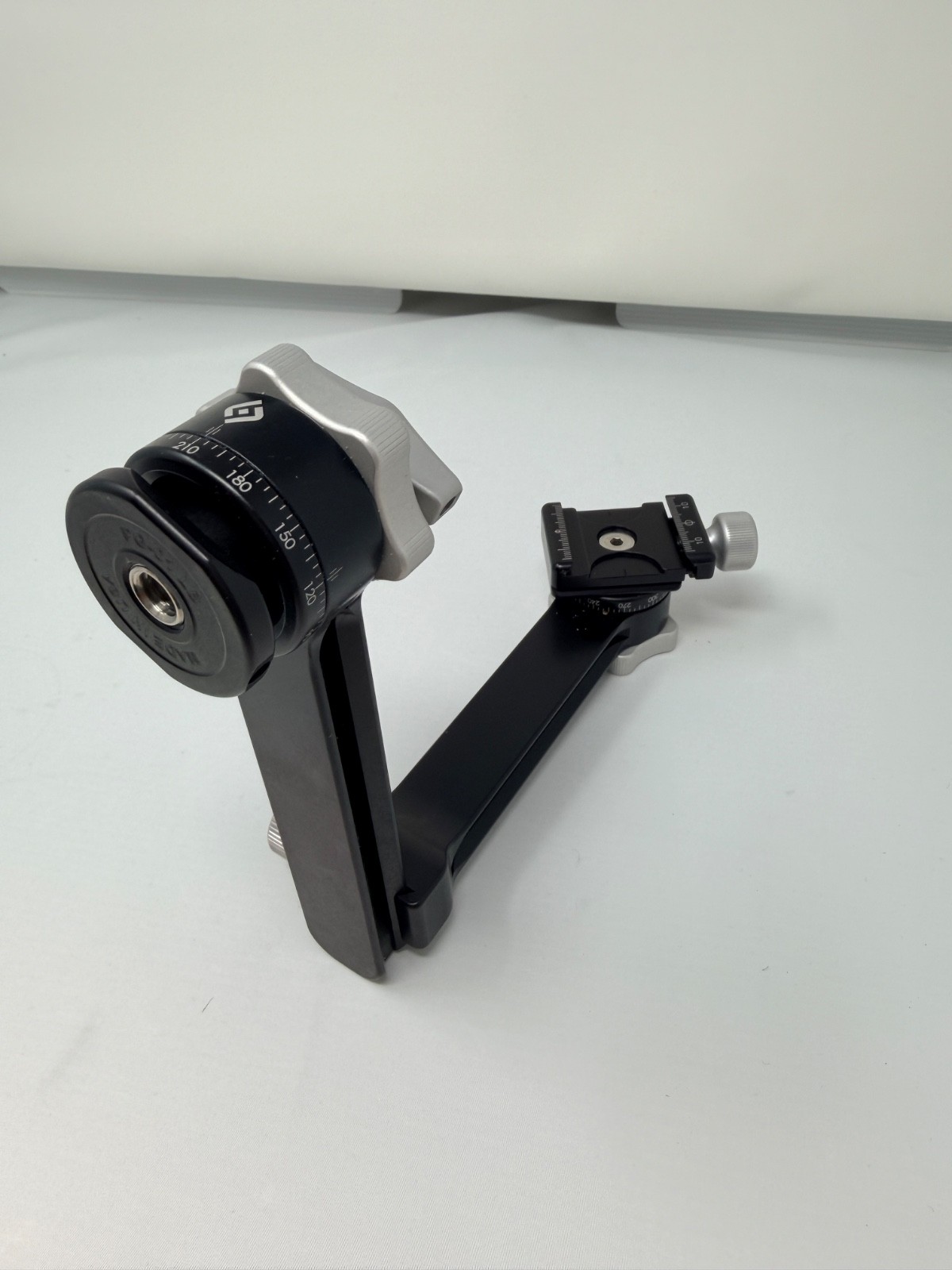 Really Right Stuff RRS PG-01 Pro Pano Gimbal Head Arca Clamp Leveling Base