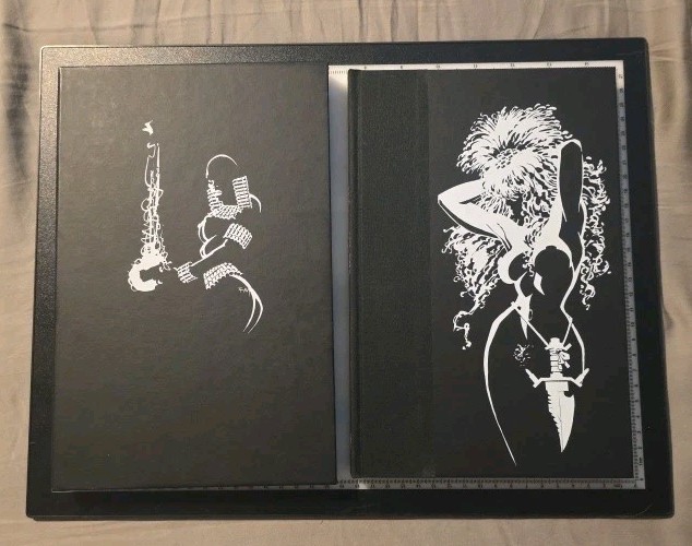 Sin City The Big Fat Kill Frank Miller Signed Hardcover Slipcase Mint Sin City The Big Fat Kill Frank Miller Signed Hardcover Slipcase Mint