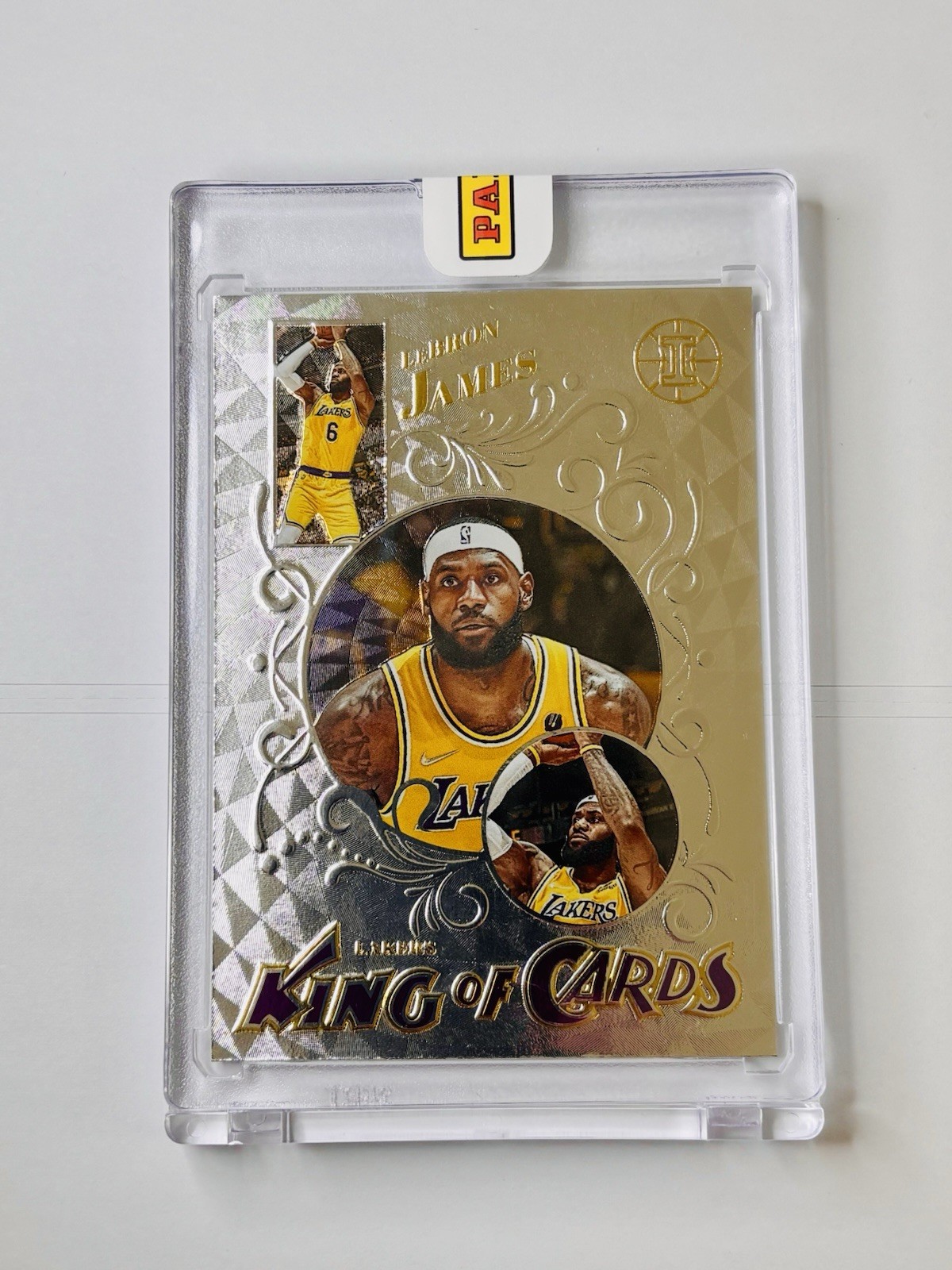 LeBron James 2020 Panini Court Kings Chrome Insert Lakers NBA Encased Display