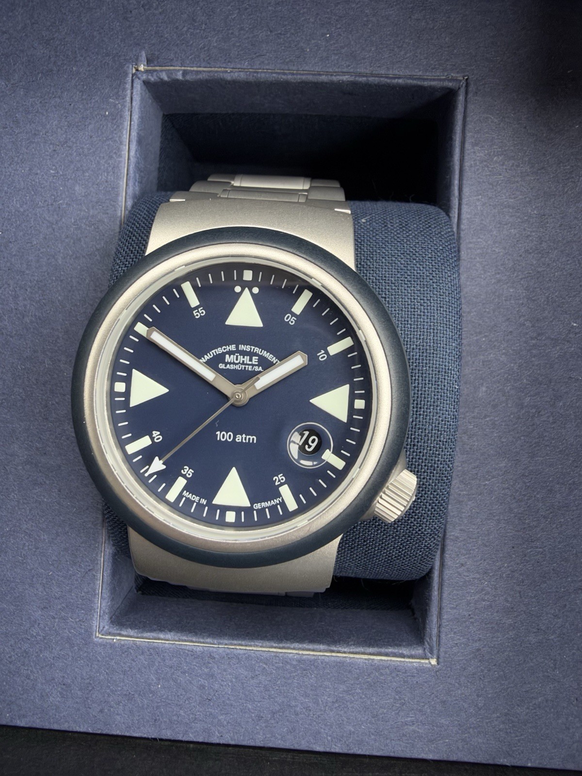 Muhle Glashutte SAR Rescue Timer Mens 42mm Automatic Divers Watch M1-41-02-MB-I