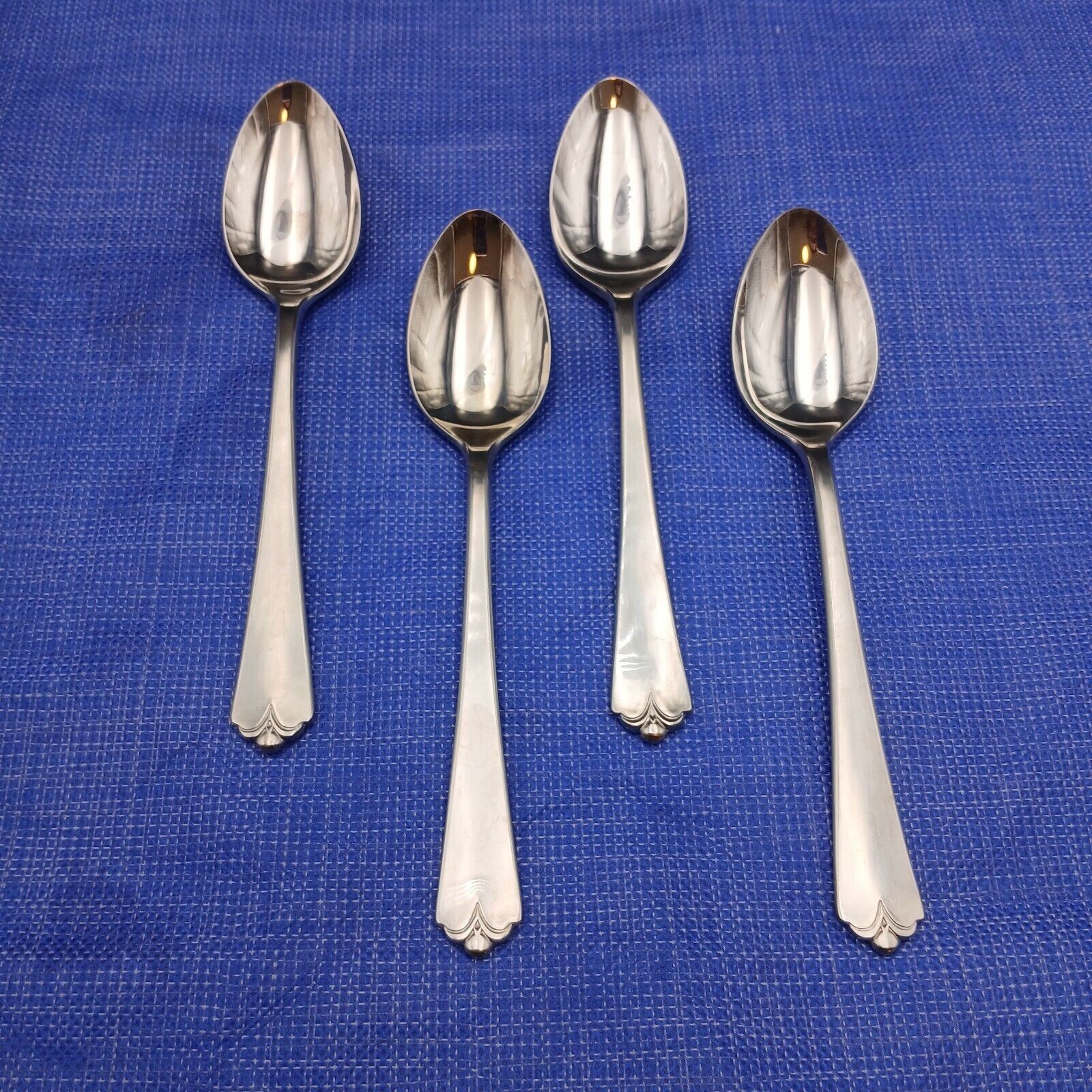 Wallace Lotus 18/8 Stainless Steel Set 4 Tablespoon Oval Spoon Flatware JAPAN Wallace Lotus 18/8 Stainless Steel Set 4 Tablespoon Oval Spoon Flatware JAPAN