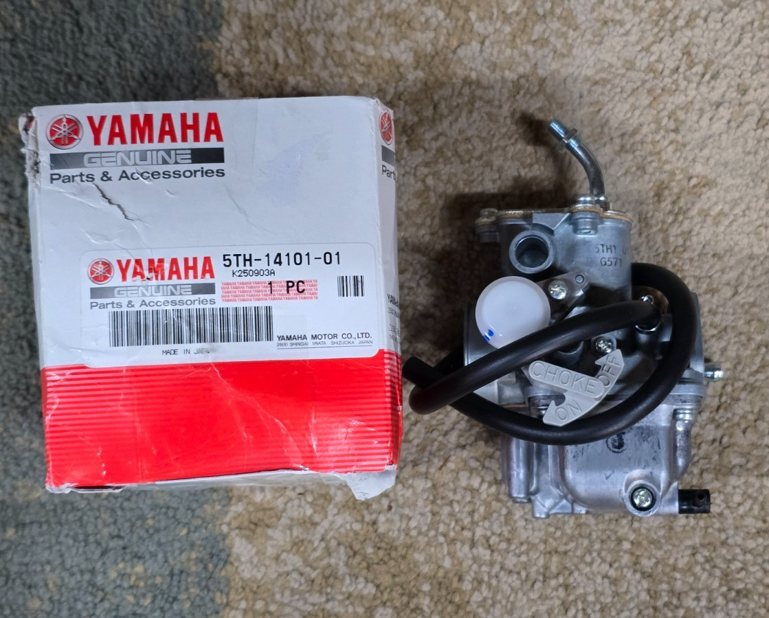 YAMAHA OEM COMPLETE CARUBRETOR CARB ASSY MIKUNI 2002-2005 RAPTOR 80 YFM80 NOS YAMAHA OEM COMPLETE CARUBRETOR CARB ASSY MIKUNI 2002-2005 RAPTOR 80 YFM80 NOS
