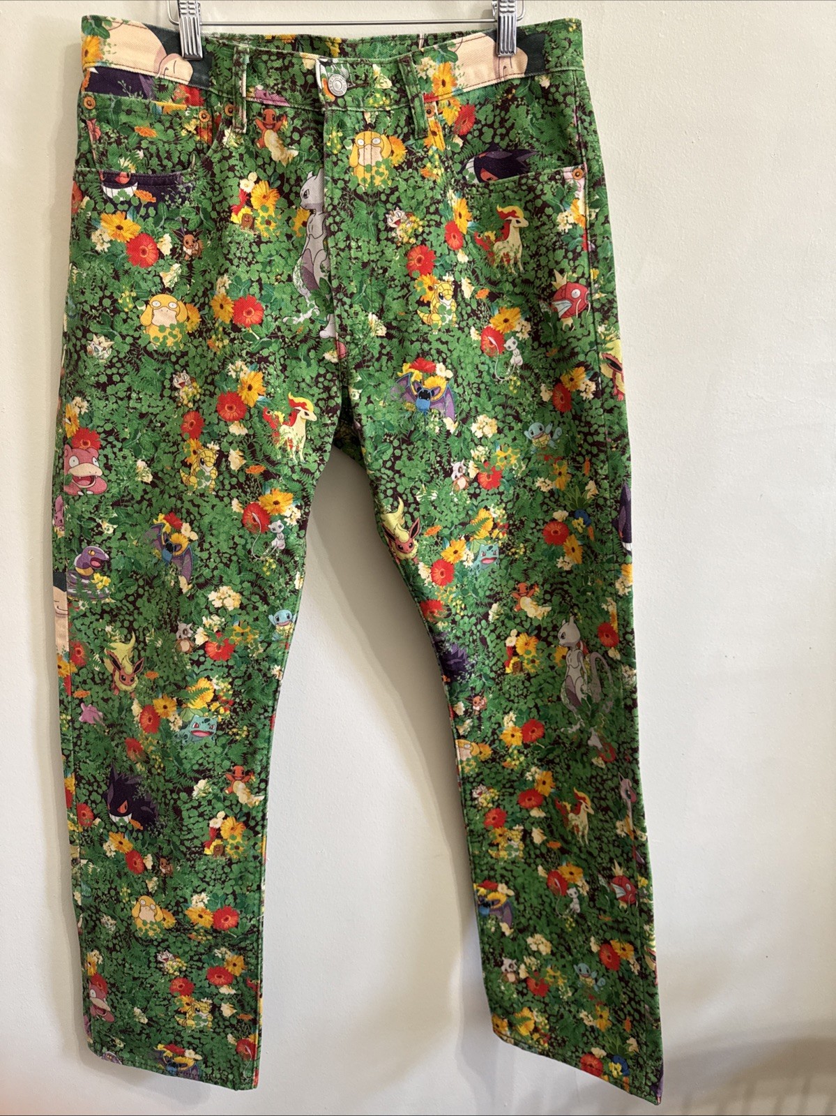 Levi’s 551 z mens jeans. Pokémon Pants Denim. 551Z. AOP. W34 L32. Z4