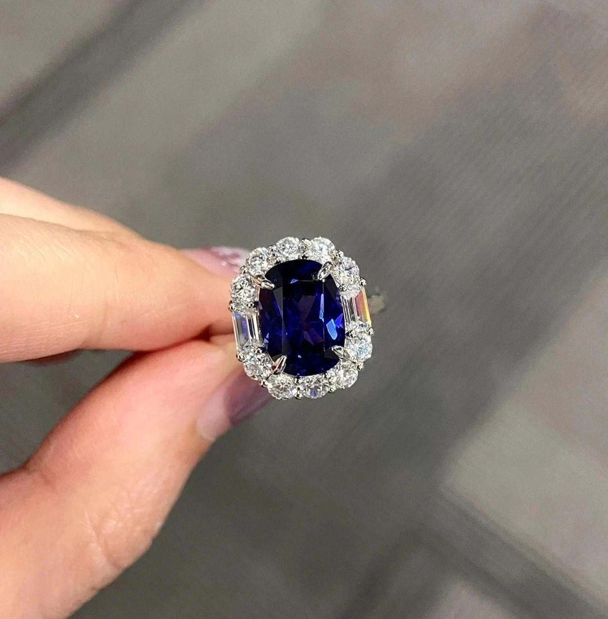 6.20 Ct Oval Cut Natural Blue Sapphire Diamond Engagement Ring 18k White Gold