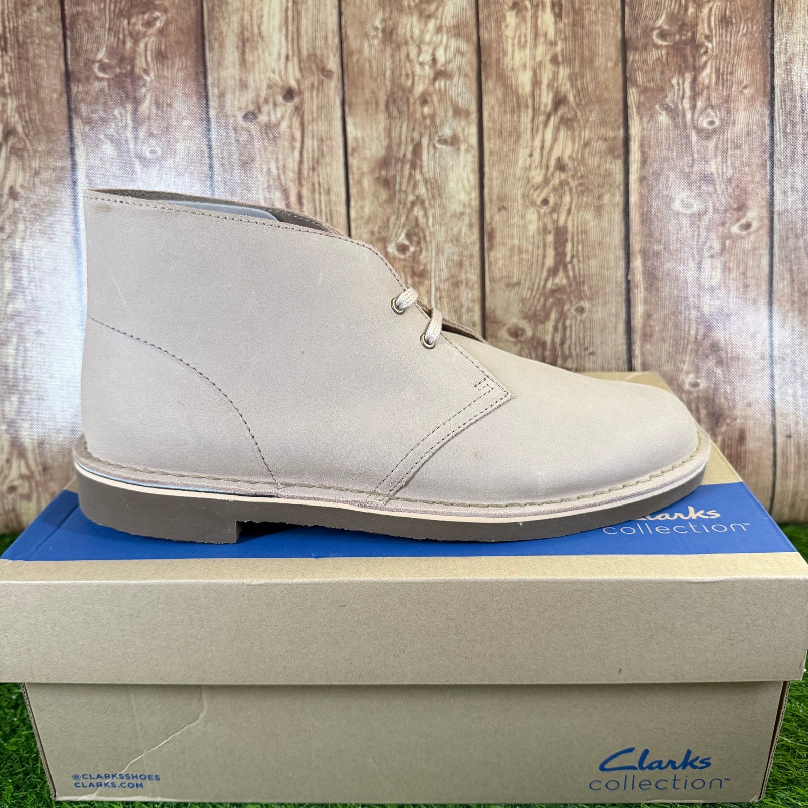Clarks Shepton Desert Boot Mens Size 11 M Taupe Distressed Suede Chukka