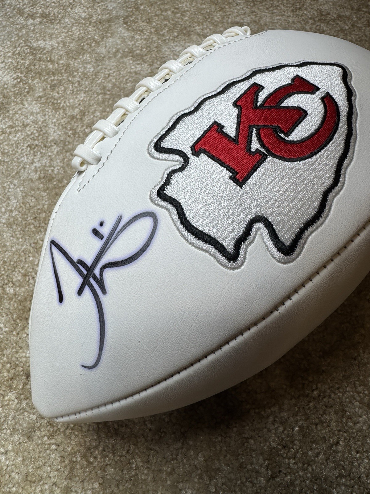 Tyreek Hill Signed LOGO Football JSA WITNESSED HOLOGRAM Kansas City SB LIV Ball Tyreek Hill Signed LOGO Football JSA WITNESSED HOLOGRAM Kansas City SB LIV Ball