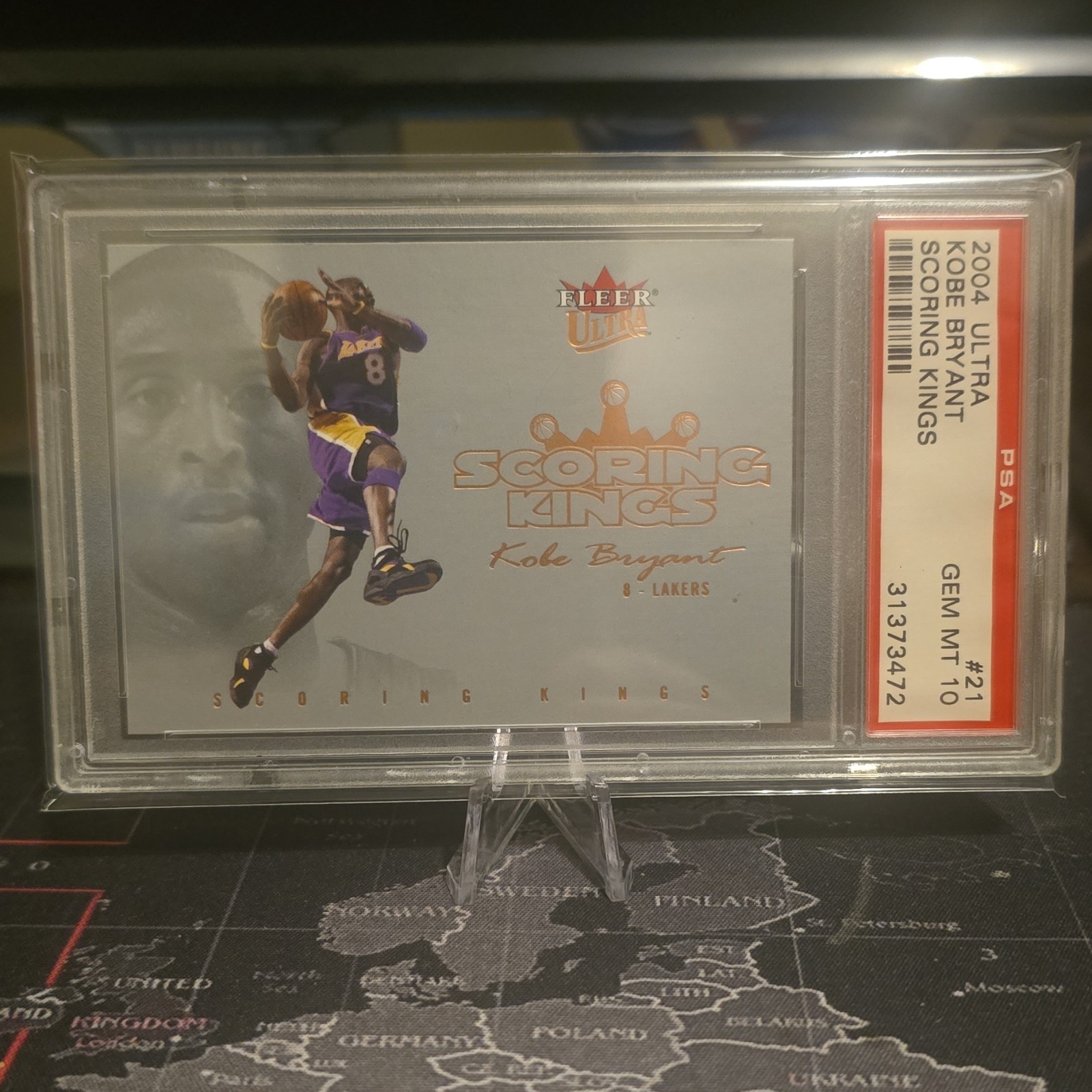 FLEER 2004 ULTRA SCORING KINGS KOBE BRYANT LAKERS #21 PSA 10