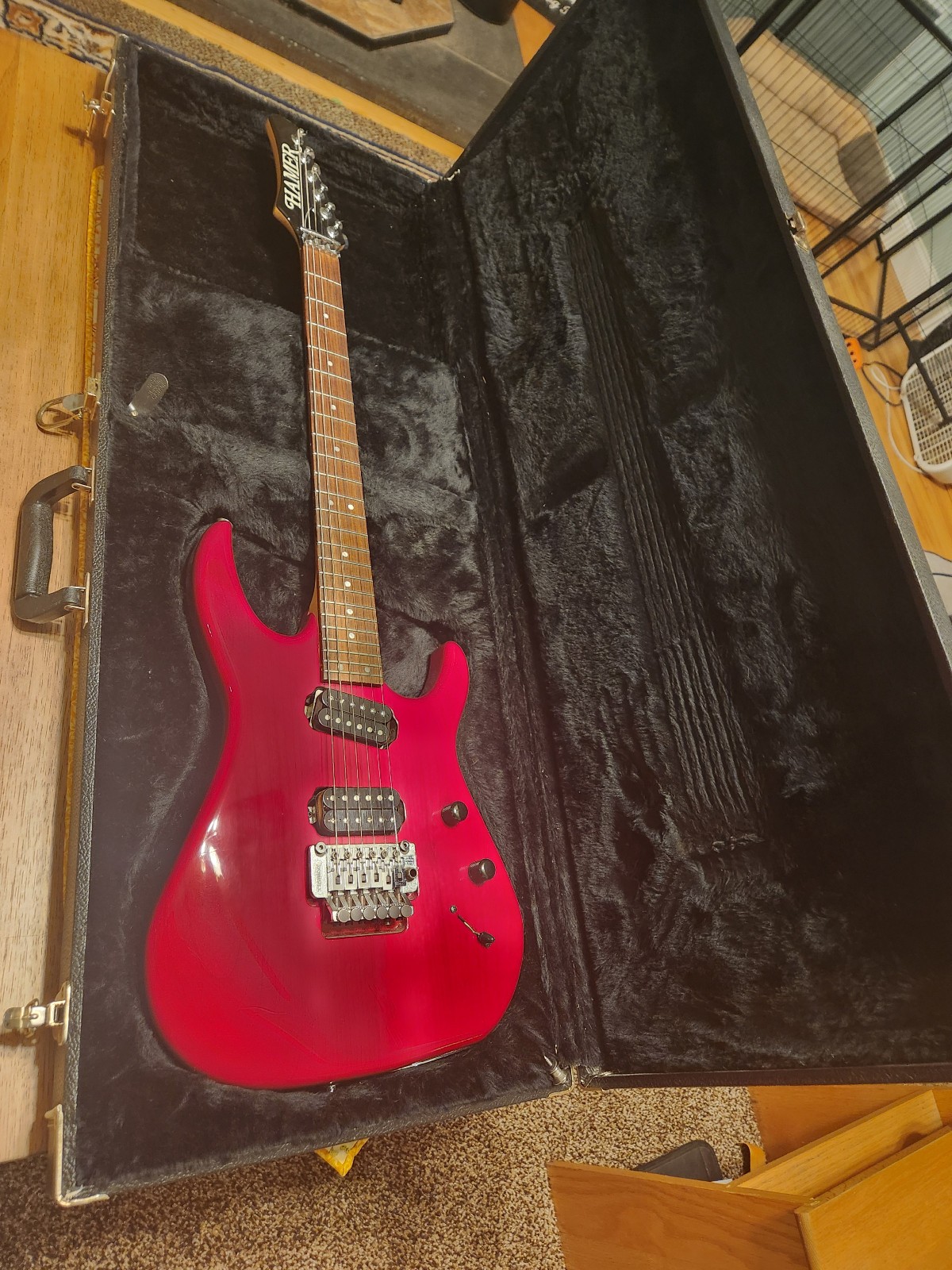 🤩 USA 1993 Hamer Diablo Floyd Rose All Original w/ case 👀 🤩 USA 1993 Hamer Diablo Floyd Rose All Original w/ case 👀