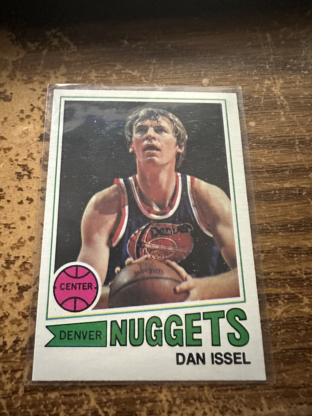 1977/78 Topps Basketball #41 Dan Issel Denver Nuggets Near Mint+ HOF Card 1977/78 Topps Basketball #41 Dan Issel Denver Nuggets Near Mint+ HOF Card