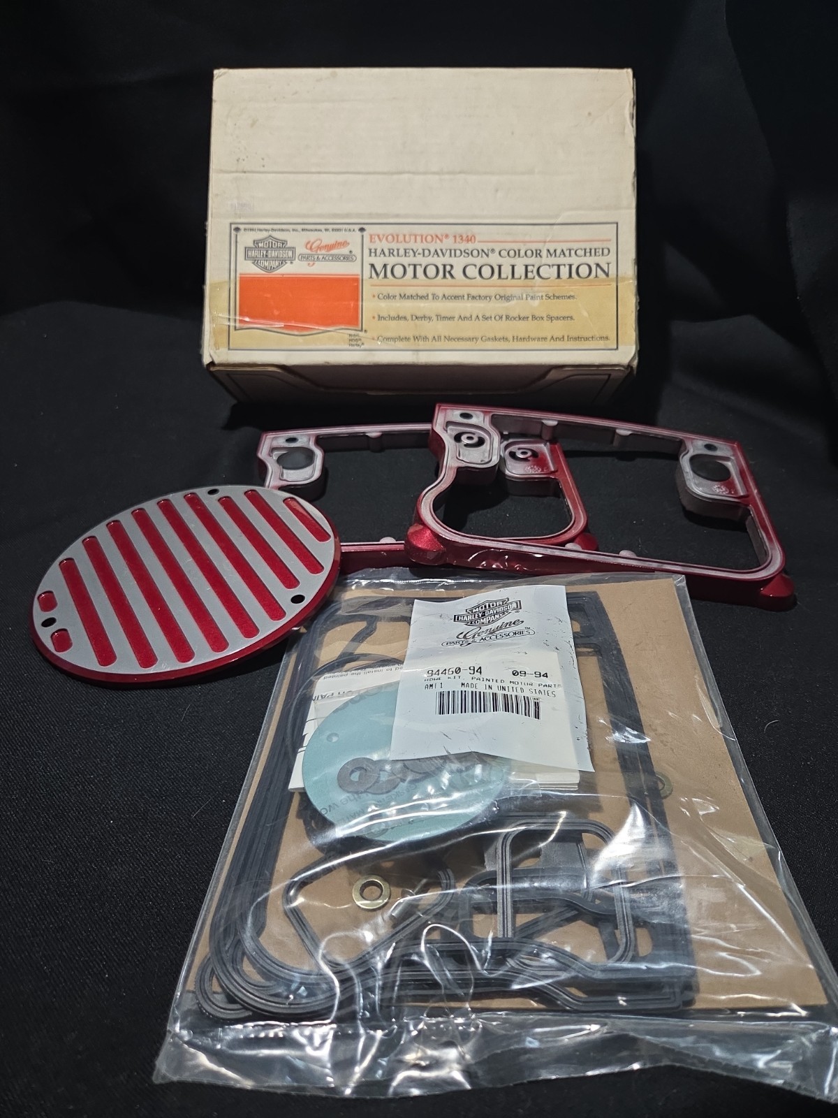 NOS Harley Davidson Evo 1340 Victory Red Derby, Rocker Color Matched Collection