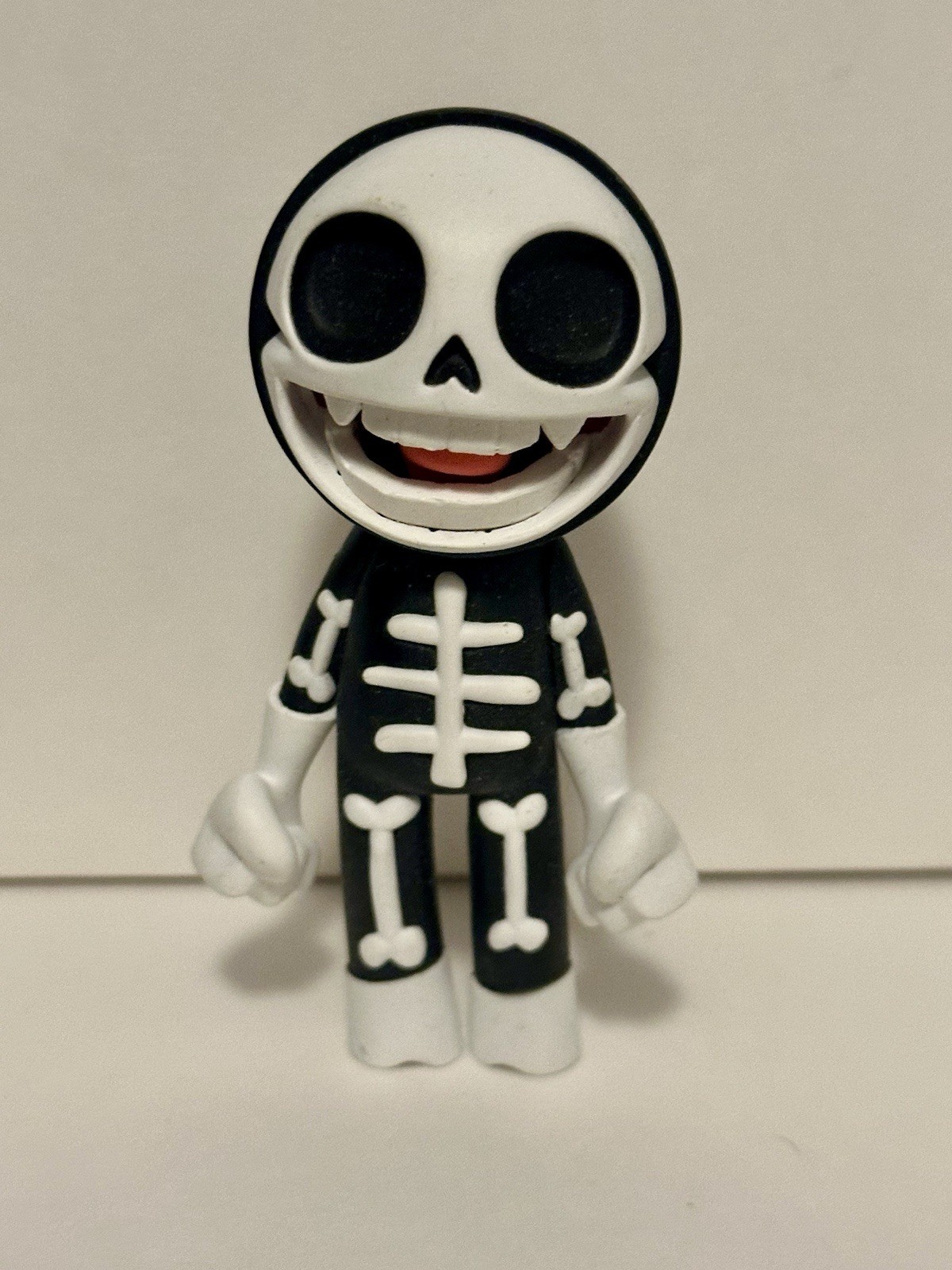 Superplastic x Gorillaz Bonesy White 4\