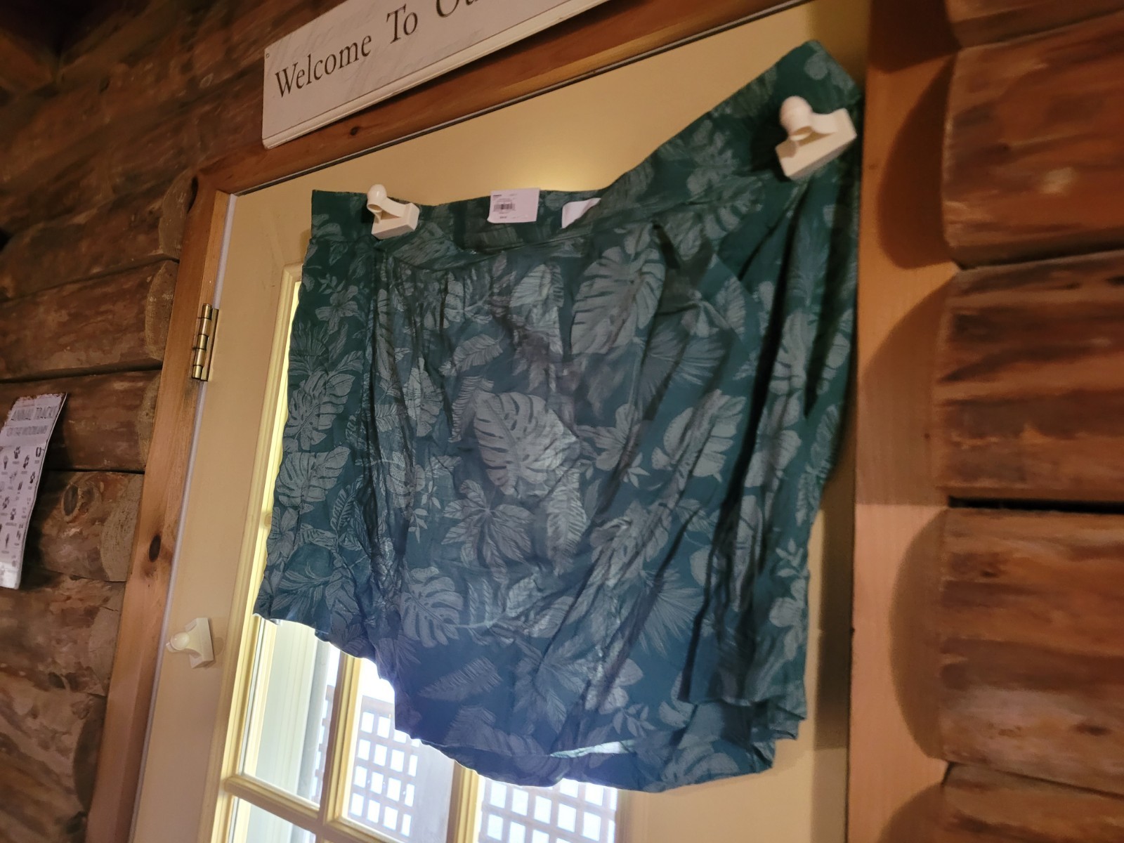 Sonoma Plus Women’s Bermuda Shorts Size 4X Green Floral Leaf Print Sonoma Plus Women’s Bermuda Shorts Size 4X Green Floral Leaf Print