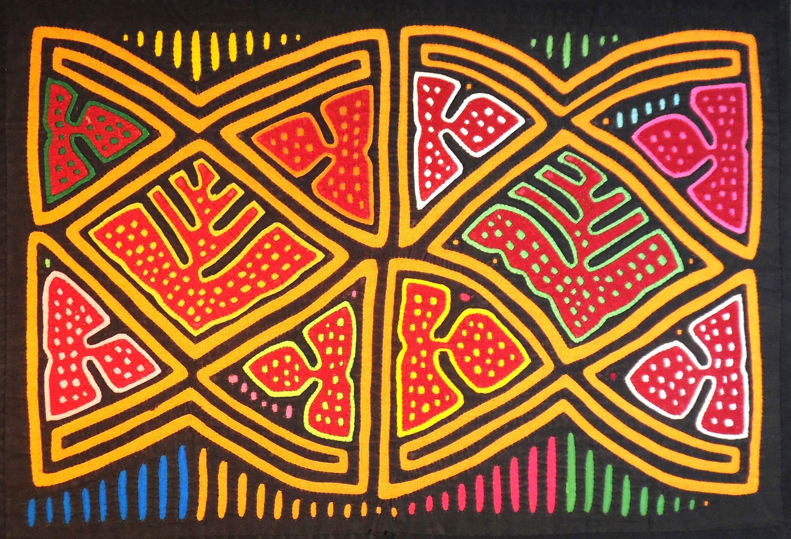 Wow Abstract GUNA MOLA w/ HUNDREDS of Tiny Appliqué openings [Boston Primitive]