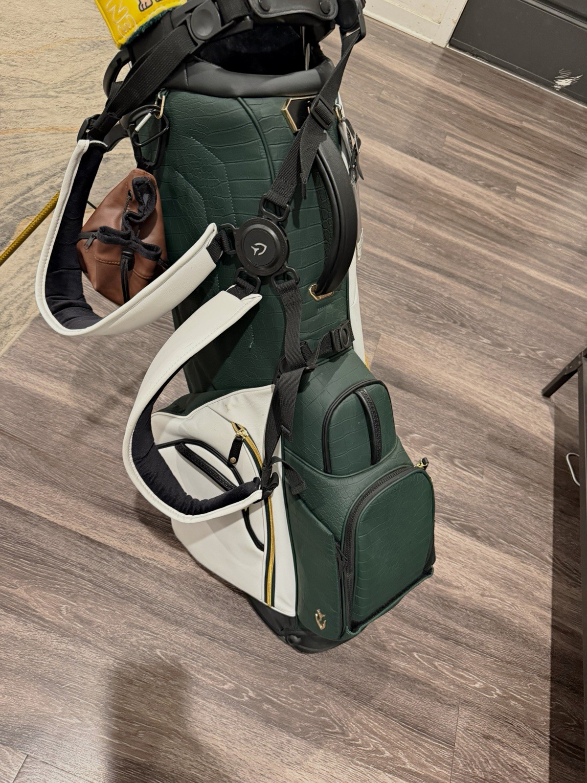 VESSEL Player v pro Stand Golf Bag 7-Way season opener / masters edition RARE VESSEL Player v pro Stand Golf Bag 7-Way season opener / masters edition RARE
