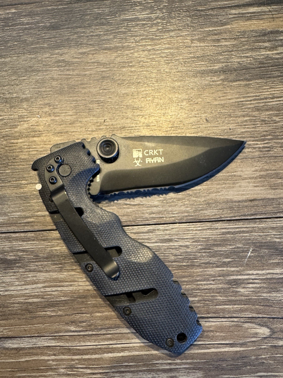 DISCONTINUED CRKT #6813 Ayan Super Rare DISCONTINUED CRKT #6813 Ayan Super Rare