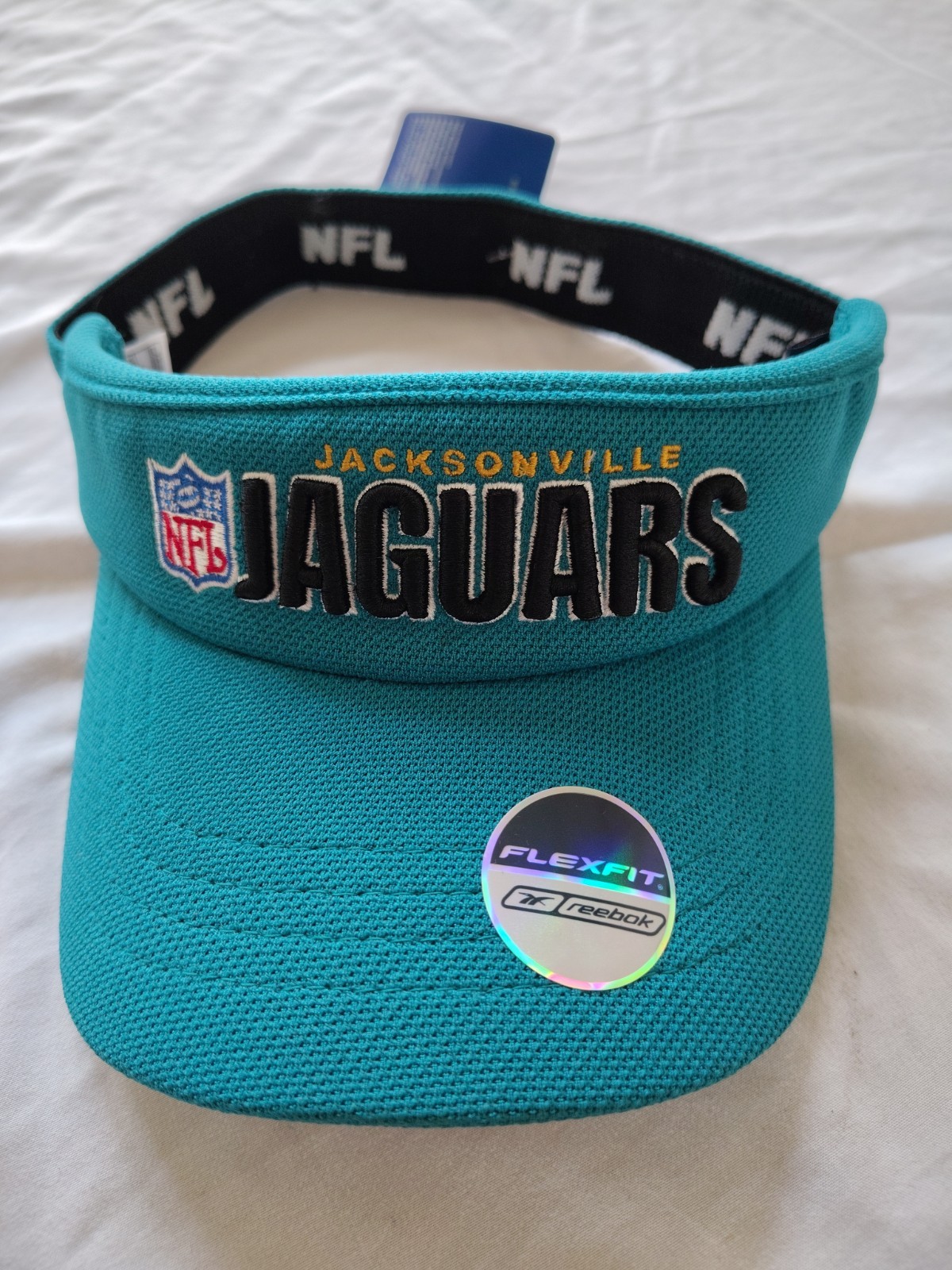 Jacksonville Jaguars Stretch Strap Fit Visor NWT Jacksonville Jaguars Stretch Strap Fit Visor NWT