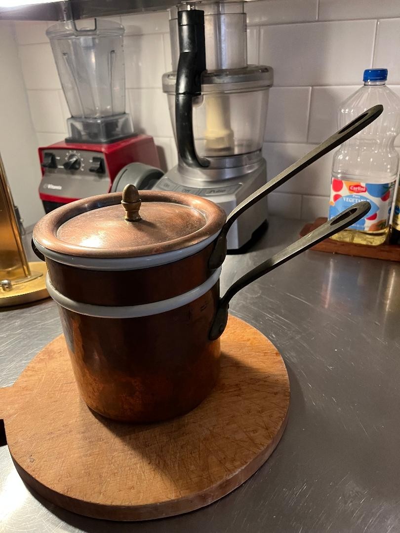 VINTAGE Williams Sonoma France Apilco Porcelain Hammered Copper Double Boiler VINTAGE Williams Sonoma France Apilco Porcelain Hammered Copper Double Boiler